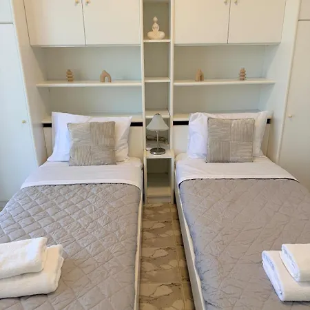 Apartment Areti's Sea And Castle Retreat