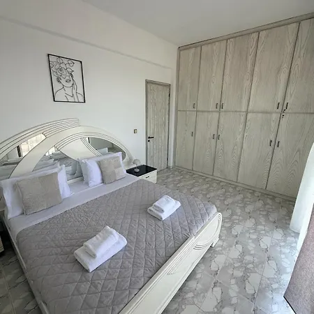 Areti's Sea And Castle Retreat