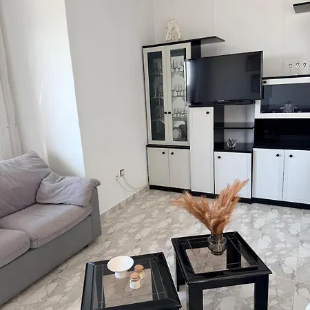 Apartment Areti's Sea And Castle Retreat Kritinia